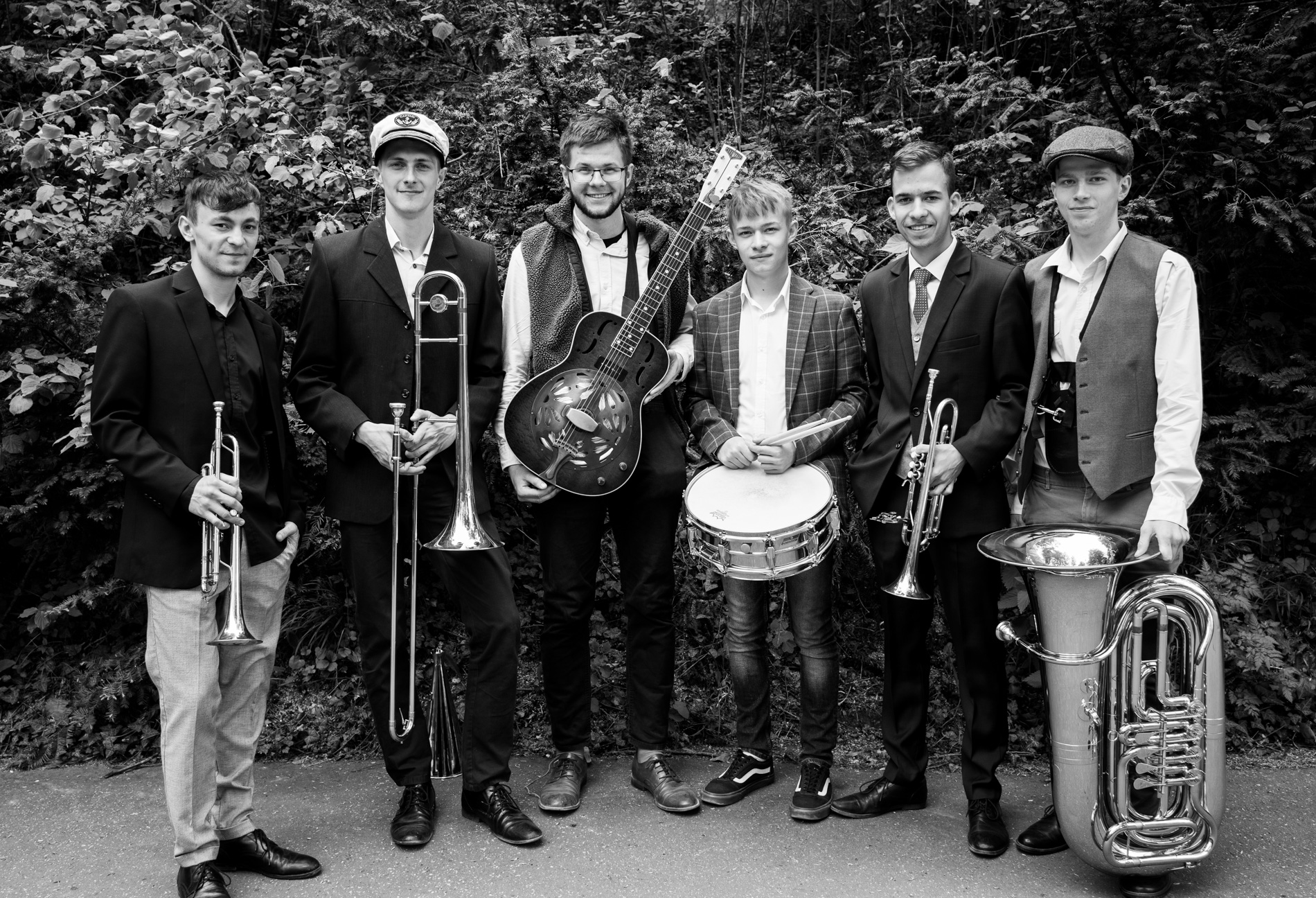 Hudební neděle: Záhumení Street Band