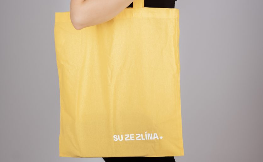 Novinky: Živozlínský deštník i plátěnka