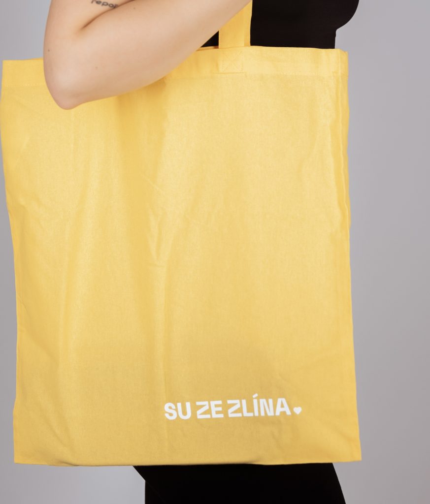 Novinky: Živozlínský deštník i plátěnka