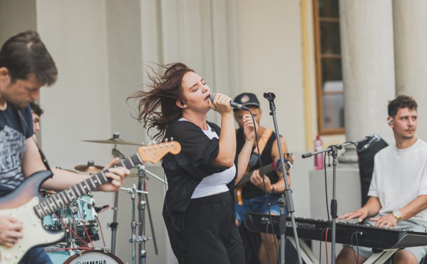 Fotogalerie: Koncert Few Flowers