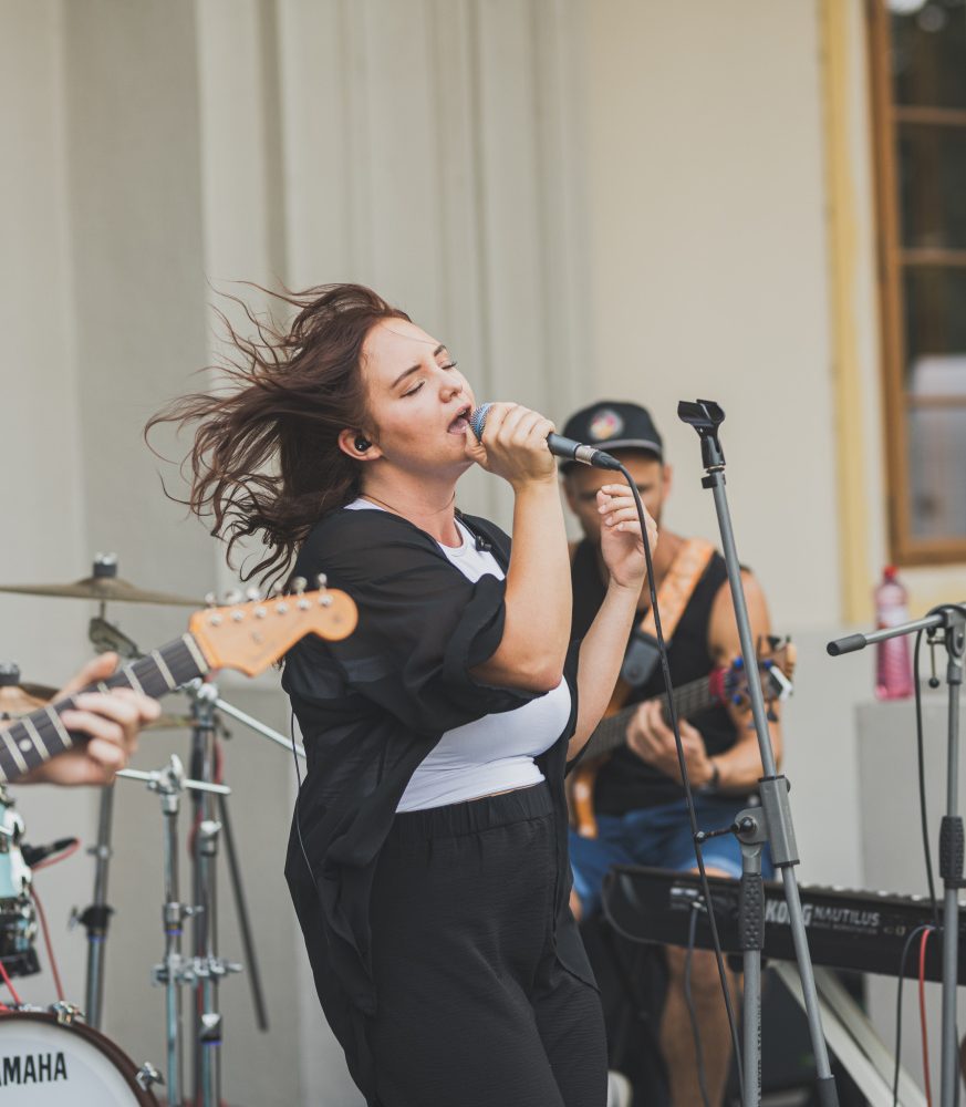 Fotogalerie: Koncert Few Flowers