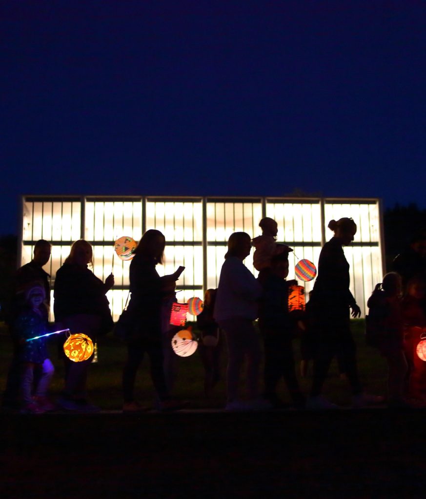 Fotogalerie: Lampioňák přilákal stovky lidí