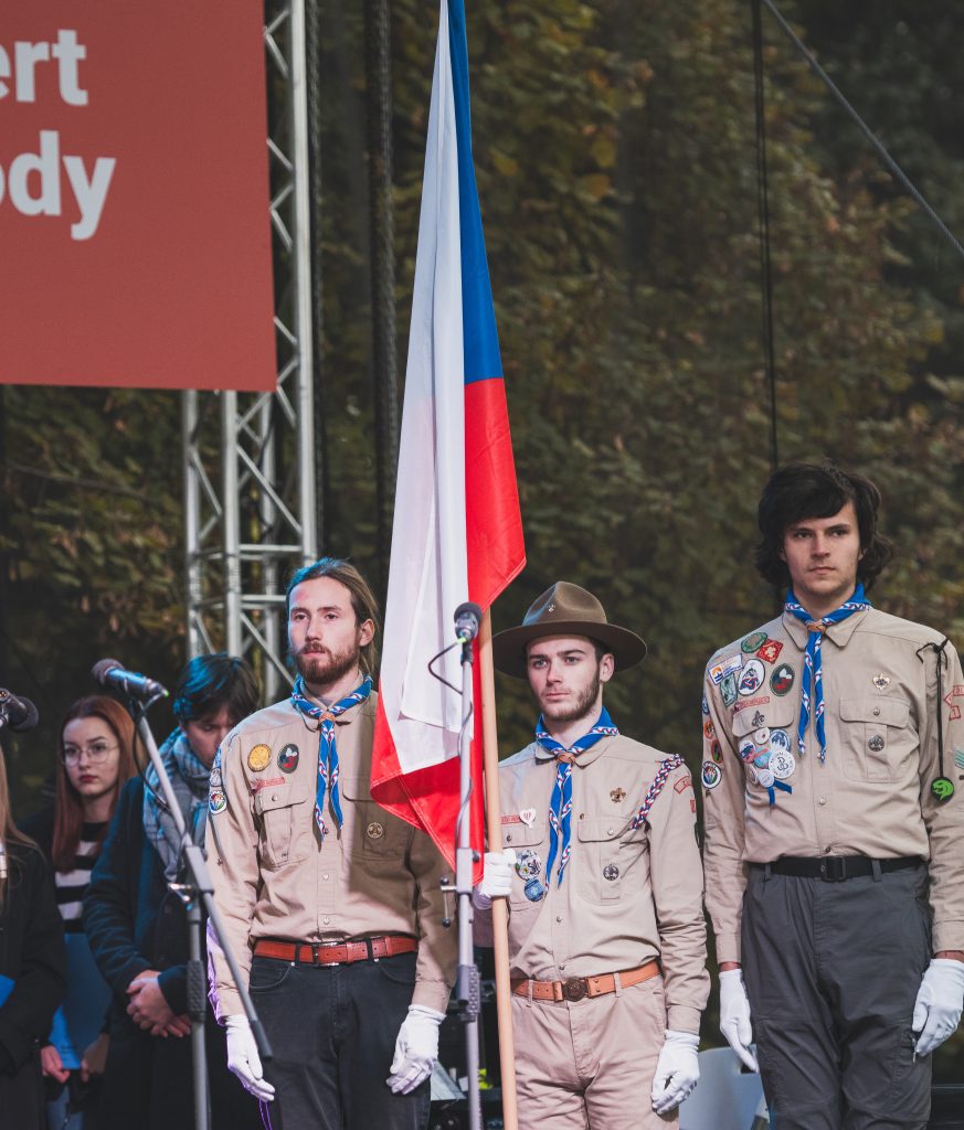 Sváteční den na náměstí s Koncertem svobody