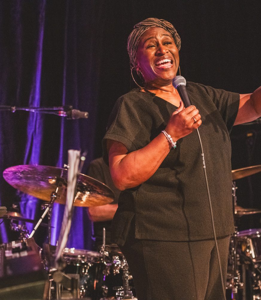 Fotogalerie: Ingrid Atrhur with Small Kingdom