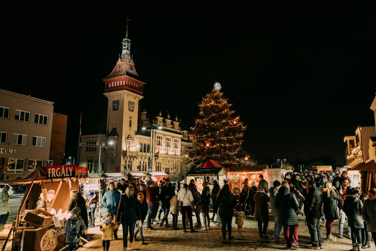 titulní obrazek události 'Vánoční adventní trhy'