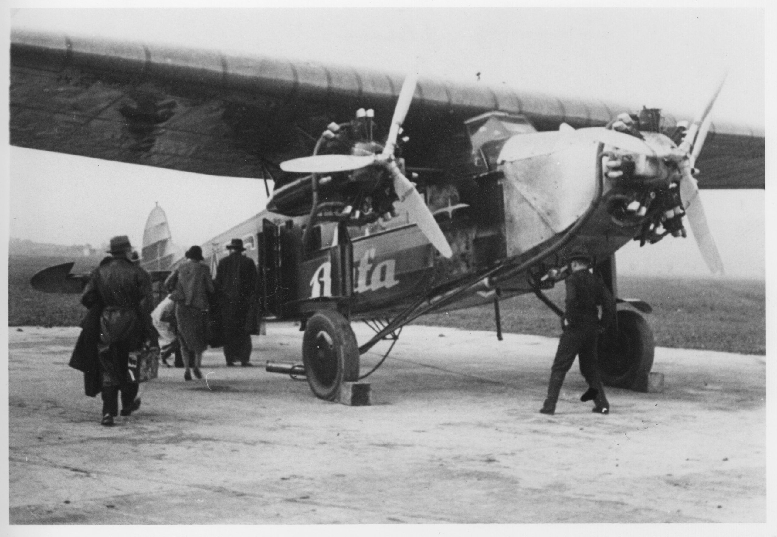 titulní obrazek události 'Křídla impéria: Letecká flotila firmy Baťa (přednáška)'