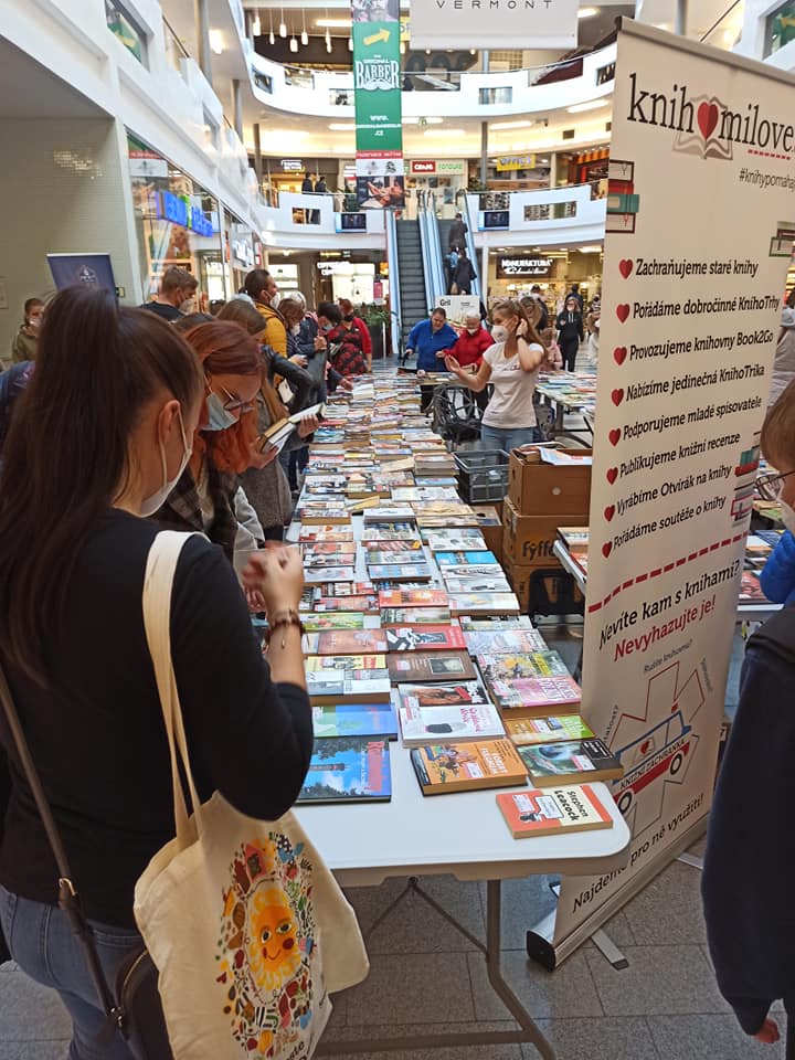titulní obrazek události 'Charitativní KnihoTrh pro Oliverka'