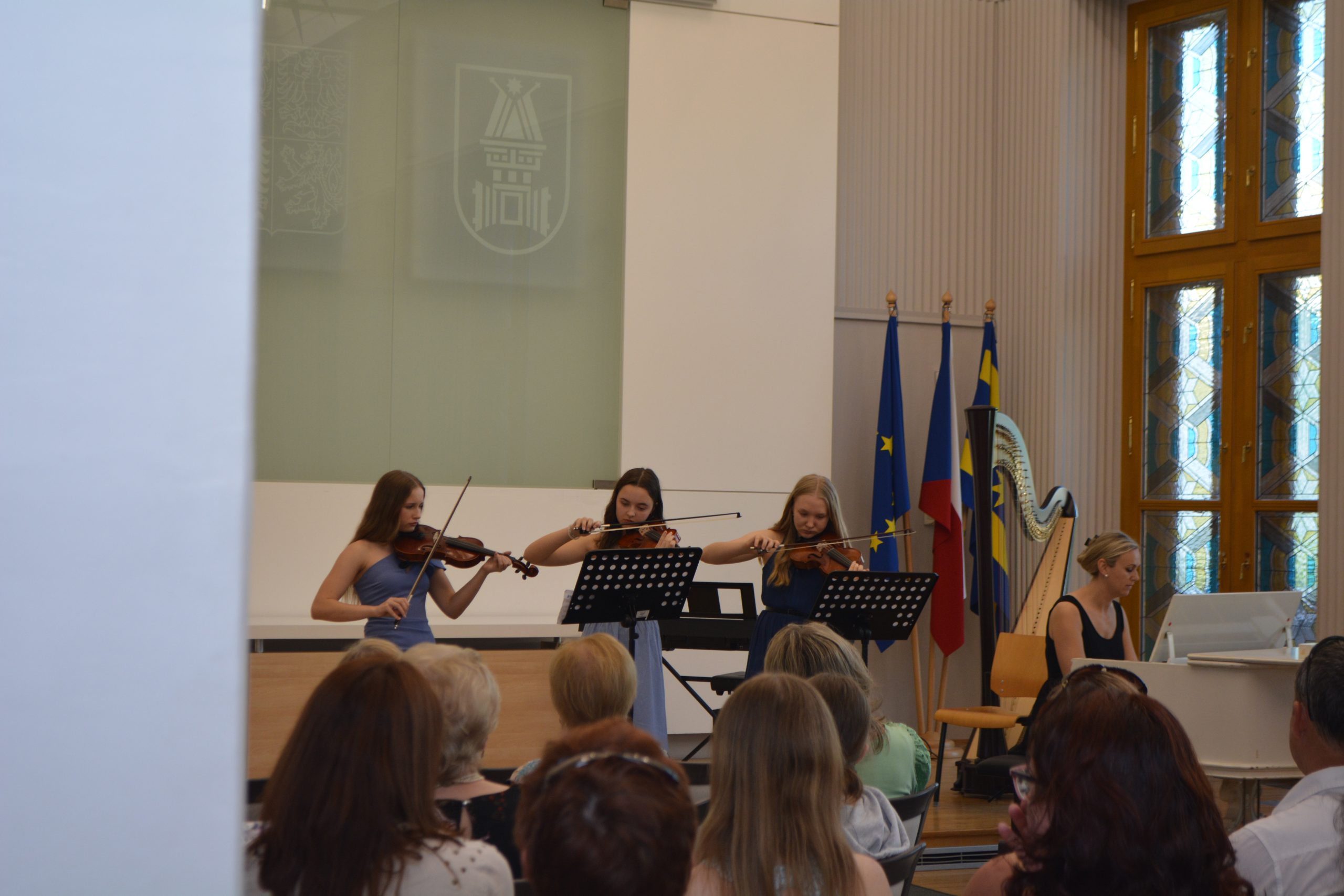 titulní obrazek události 'I. Absolventský koncert'