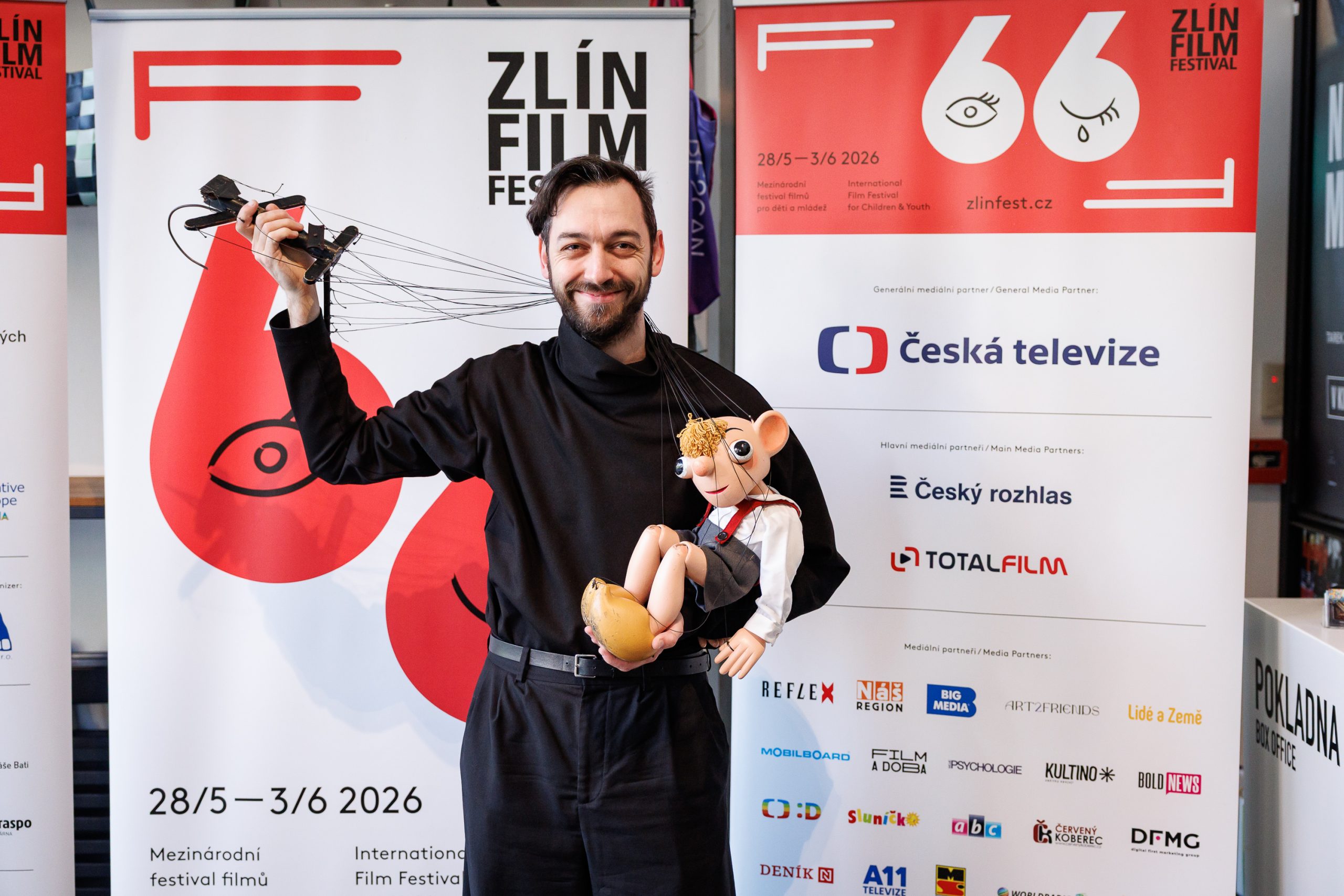 titulní obrazek události 'Hurvínkova oslava narozenin ve Zlatém jablku'